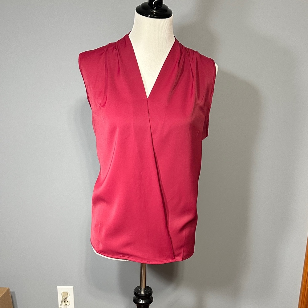 Elegant Sleeveless Burgundy VNeck Sleeveless Top NWOT